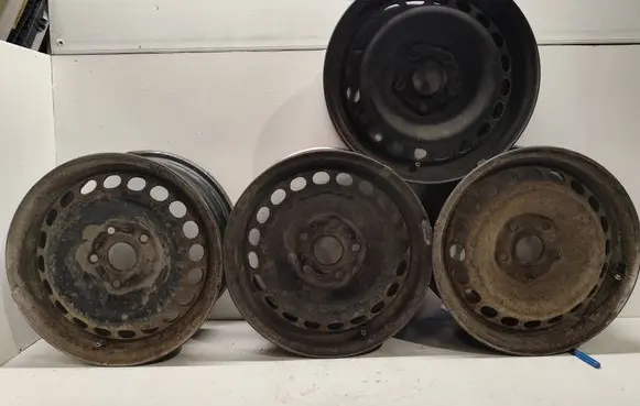 Audi A4 S4 B5 8D R15 steel rim 8d0601027
