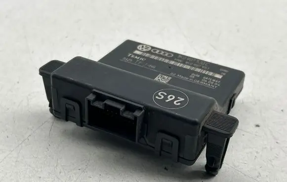 Volkswagen PASSAT B7 Gateway control module 1K0907530C 0325 1K0907951