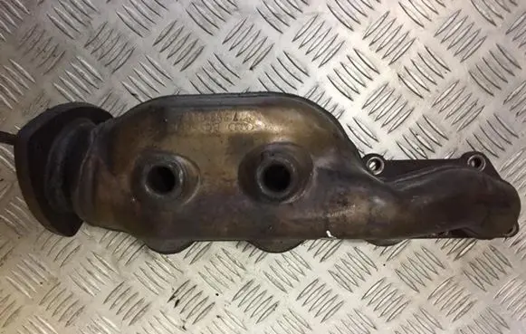 Audi A8 S8 D3 4E Exhaust manifold 077253033ap