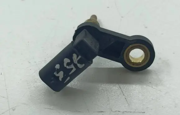 Volkswagen Tiguan Coolant temperature sensor 04E919501E