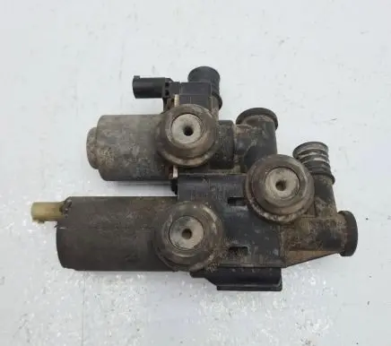 BMW 3 E46 Coolant heater control valve 64118369807
