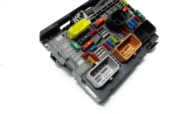 Citroen Berlingo Fuse box set 9675877980