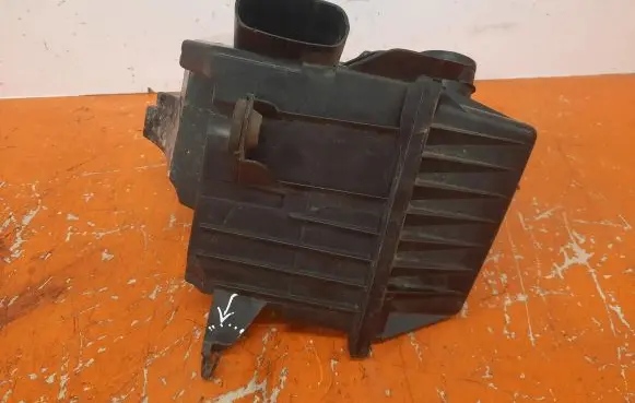 Volkswagen Fox Air filter box 5Z0129620