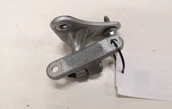 Mercedes-Benz C W203 Front door upper hinge