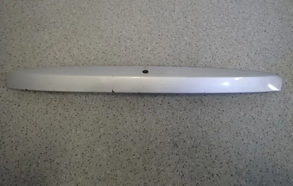 Suzuki SX4 Rear light center trim bar blend 8394180J10
