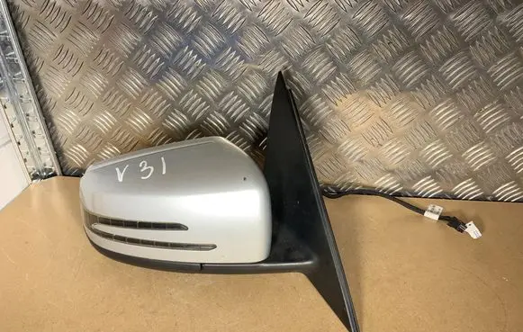 Mercedes-Benz C W204 Front door electric wing mirror A2048107293