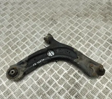 Skoda Superb B8 (3V) Front lower control arm/wishbone 3Q0407152E