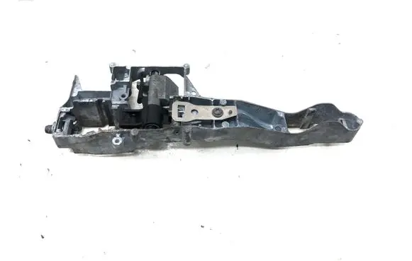 Peugeot Partner Front door exterior handle/bracket 9680168680