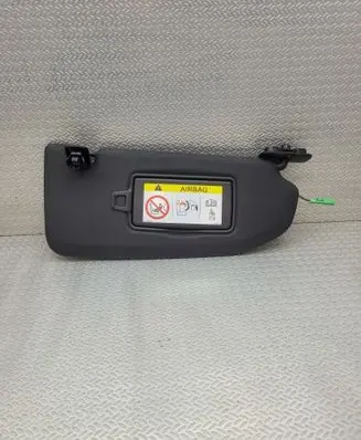 Volvo XC40 Sun visor