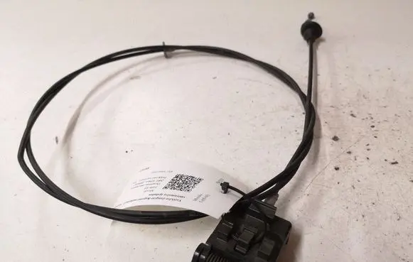 Mazda 5 Engine bonnet (hood) release handle