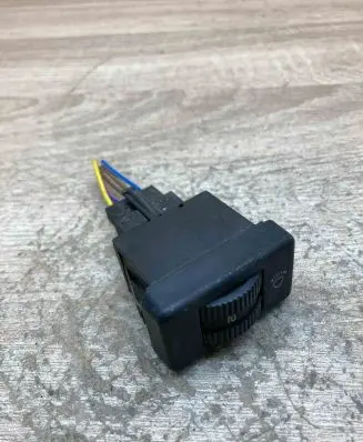 Volkswagen Transporter - Caravelle T4 Headlight level height control switch 701941333 WithPlug