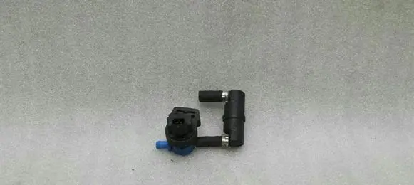 Mercedes-Benz SLK R171 Turbo solenoid valve A0004703693