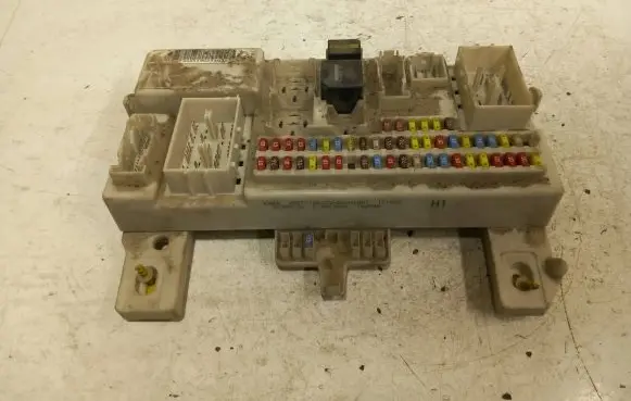 Ford C-MAX I Fuse module 519027403