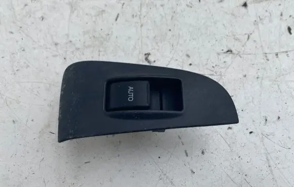 Toyota Avensis T250 Electric window control switch 7427105020