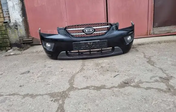 KIA Carens II Front bumper