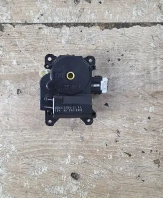 Mazda 3 I Air flap motor/actuator 8610000990 8601BN8V01