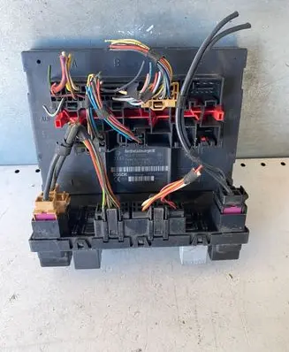Volkswagen PASSAT B6 Comfort/convenience module 3C8937049D F005V00744 H54S2602