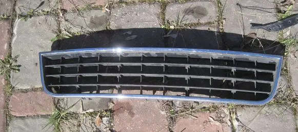 Audi A6 S6 C5 4B Front bumper lower grill 4B0807683L