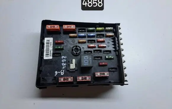 Volkswagen PASSAT B6 Fuse module 3C0937125 63592777