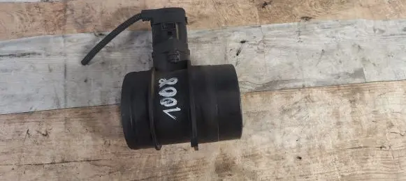 Volkswagen PASSAT B6 Mass air flow meter 074906461B 0281002461