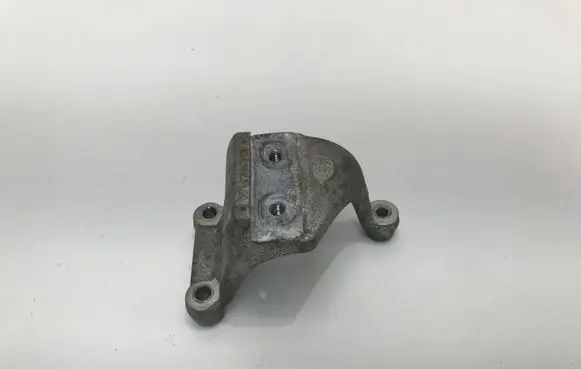Mercedes-Benz B W247 Engine mount bracket A6541425100