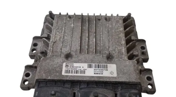 Renault Megane III Engine control unit/module 237103571R S180153105A