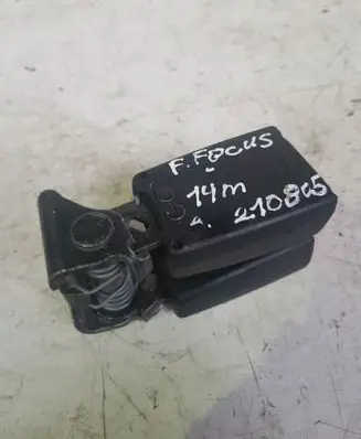 Ford Focus Middle seatbelt buckle (rear) 34068897