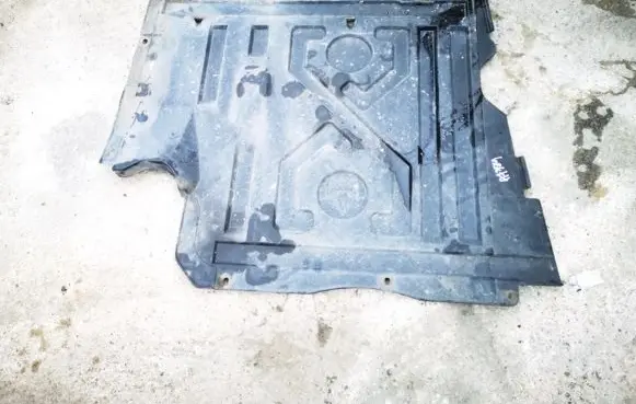 Engine splash shield/under tray
