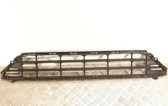 Volvo XC60 Front bumper lower grill 32296070
