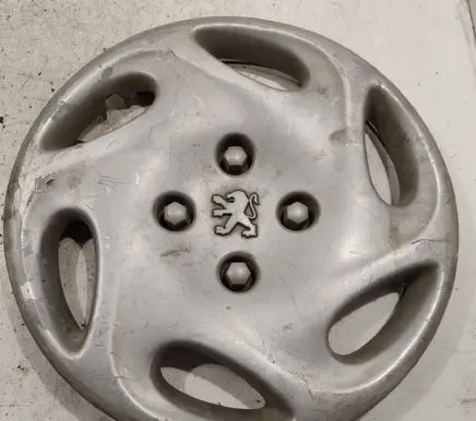 Peugeot 206 R14 wheel hub/cap/trim 9628918177
