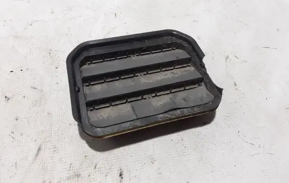 Ford Fiesta Fender grill H1BBA280B62AB
