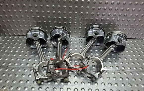 Renault Captur II Piston with connecting rod S27635644 H5H470 H5F450