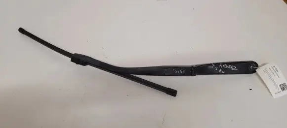 BMW 5 F10 F11 Windshield/front glass wiper blade 7182460