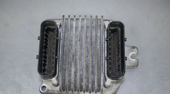 Opel Zafira A Engine control unit/module 16250009 D99002