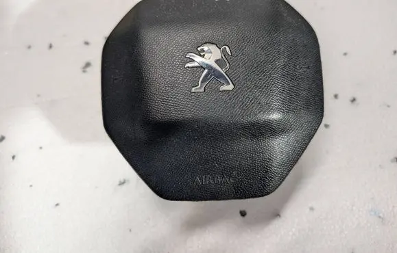 Peugeot Rifter Steering wheel airbag 98185172
