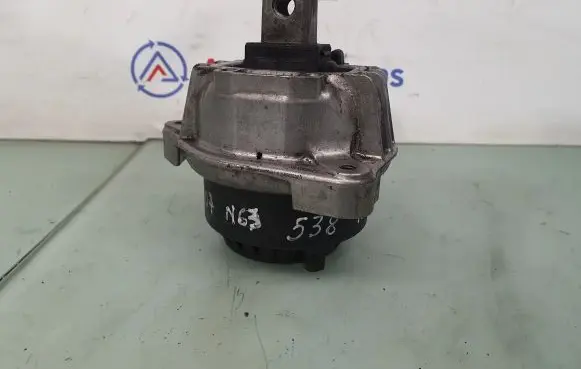 BMW 5 GT F07 Engine mount bracket 6775905 22116775905