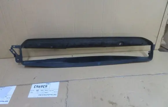 Tesla Model S Intercooler air guide/duct channel 105784700D