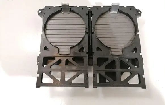 Cup holder front
