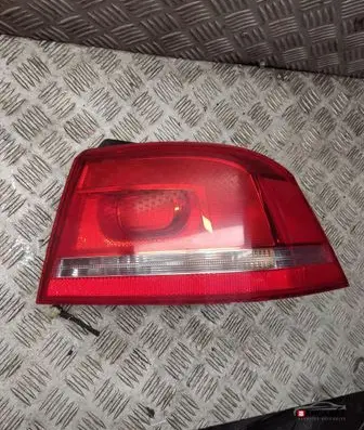 Volkswagen PASSAT B7 Rear/tail lights 3ae945096f