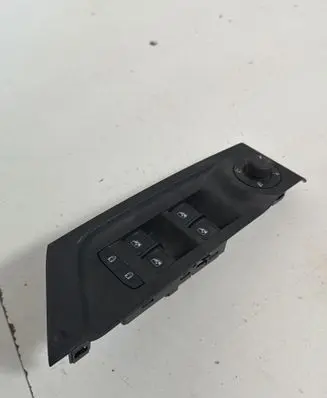 Skoda Enyaq iV Electric window control switch 5LB867171
