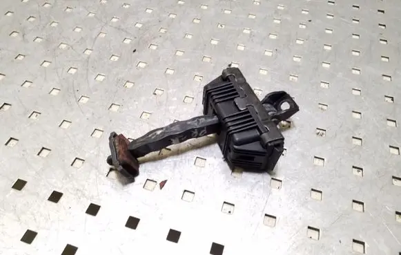 BMW 3 E90 E91 Front door check strap stopper 7176807