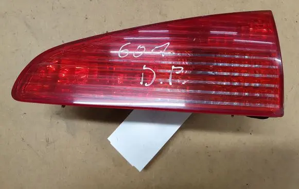 Peugeot 607 Tailgate rear/tail lights 2543