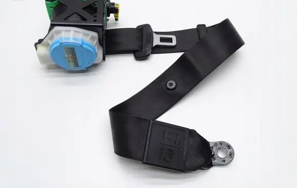 Audi TT TTS Mk2 Front seatbelt 8J8857705D