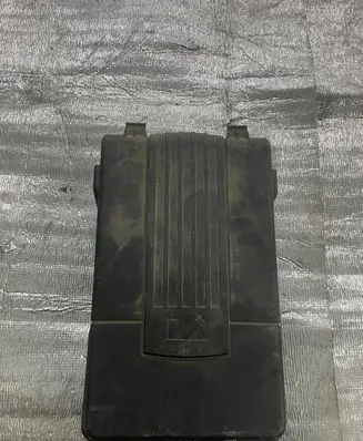 Volkswagen PASSAT B6 Battery box tray cover/lid 1K0915443A