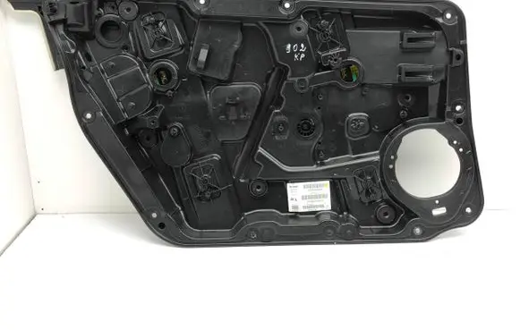 Infiniti Q30 Front window lifting mechanism without motor 807M15DK0A 2016031010171 0000007175