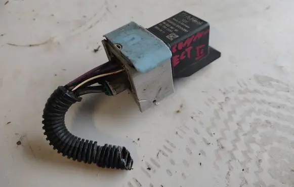 Ford Transit - Tourneo Connect Glow plug pre-heat relay 9803299780