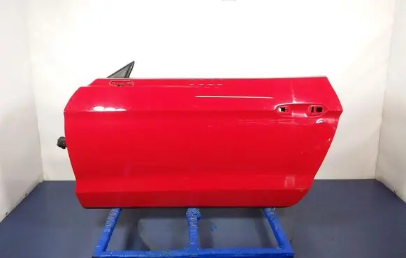 Ford Mustang VI Front door 