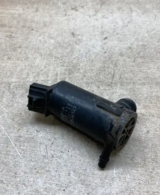 Toyota RAV 4 (XA10) Windscreen/windshield washer pump 8533033020 0602103860