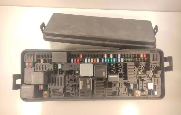 Land Rover Range Rover Sport L494 Fuse module JPLA14A073AB 201823393 5C591E01