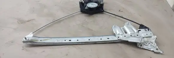 Toyota Highlander XU70 Front door window regulator with motor 857100E100 AY0620206120
